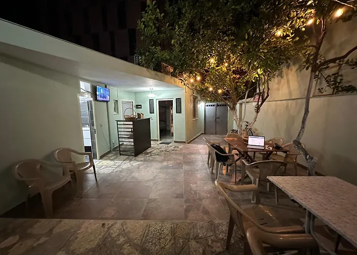 Lemon Breeze تيرانا