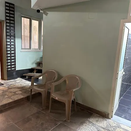 Ostello Lemon Breeze Tirana