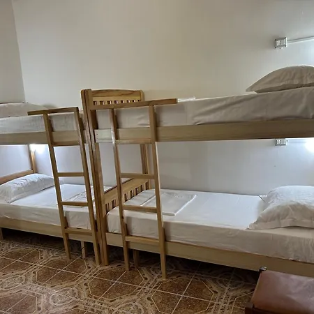 Lemon Breeze Hostel