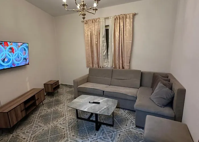 Hostal Lemon Breeze Tirana